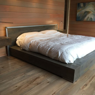 King size Bed Noir with floating night stands