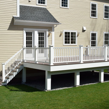 Composite Deck Installer