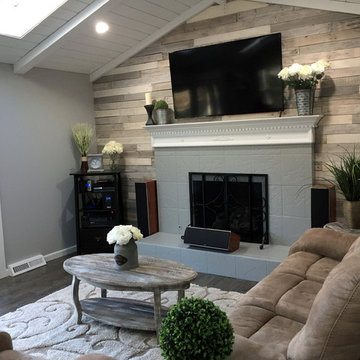 French Country Farmhouse Living Room - Sherwin Williams Light French Gray