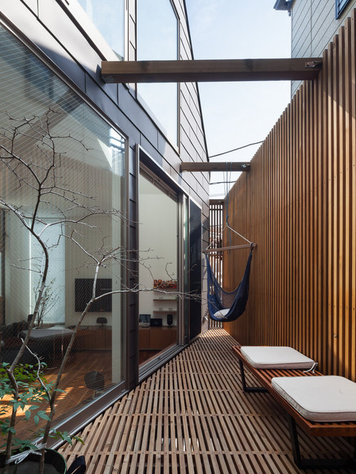 Small Side Yard Deck Design Ideas, Renovations & Photos