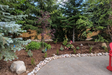 This is an example of a traditional landscaping in Toronto.