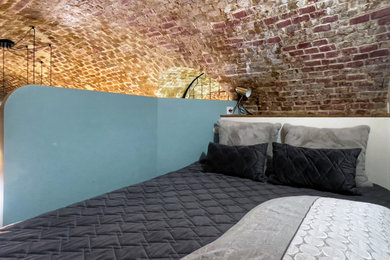 Bedroom - contemporary bedroom idea in Paris