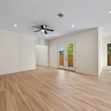 1310 S Mesquite