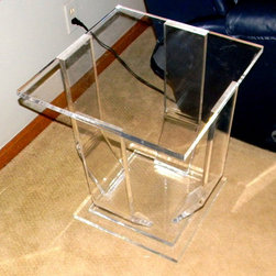 Side table with formed legs - Lucite/Acrylic - Products