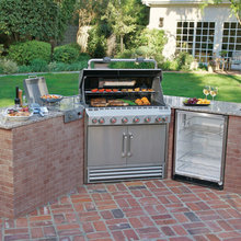 outdoor kitchen