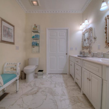 Antique Traditional Bathroom
