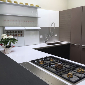 Ultra Modern Kitchen- ECliff