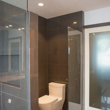 Open layout with privacy glass