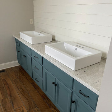 Stephanie's bathroom