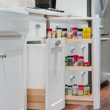 Bright and Modern Dallas Kitchen Featuring WOLF Classic Cabinets