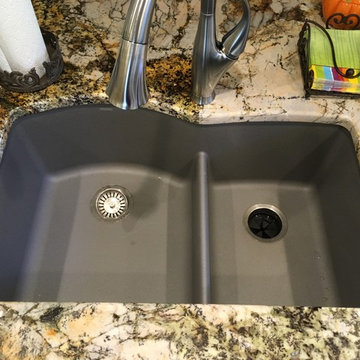 Lincoln Ave. Kitchen