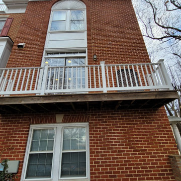 Wood Deck Railing