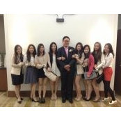Su Lee's photo