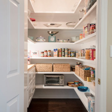 2020 | Custom Pantry