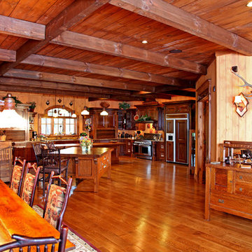 Lake Side Lodge