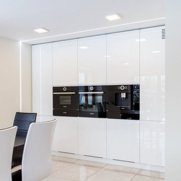 Modern Kitchen White High Gloss Cabinetry