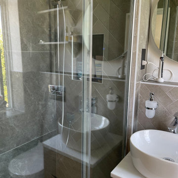 Small Ensuite shower room