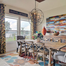 Dining area 718