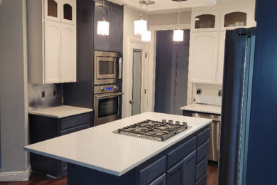 Kitchen - kitchen idea in Seattle