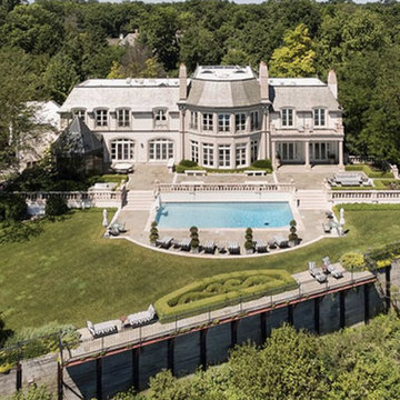 Deconstructing a North Shore Mansion