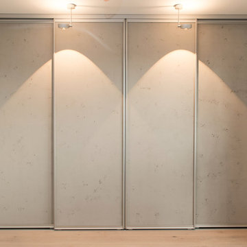Schiebetürenschrank in Betonoptik