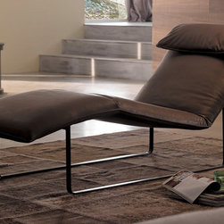 Northway 2319 Chaise Lounge by Chateau d'Ax | MIG Furniture - Indoor Chaise Lounge Chairs