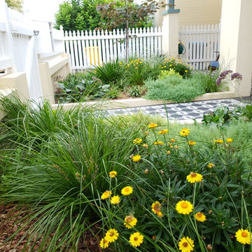 Courtyard Cottage Garden