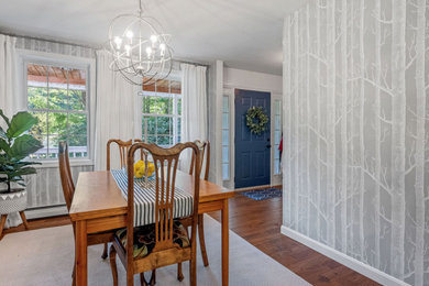 Example of a dining room design in Boston