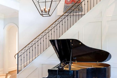 Example of a trendy entryway design in Dallas