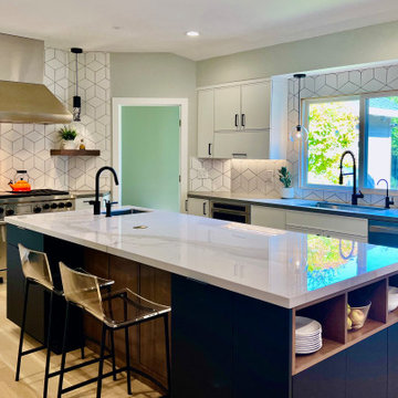 Crisp, Geometric Kitchen