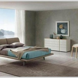 Bedroom furniture - Furniture