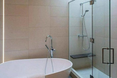 Example of a bathroom design in Chicago