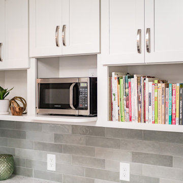 Transitional Hybrid Kitchen Remodel Done in a Two-Tone Color