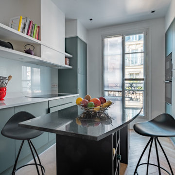 Un mélange design rétro chic pour un appartement de 170m² dans le 16eme