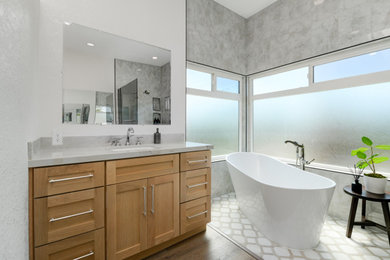 Example of a bathroom design in San Diego