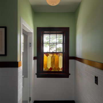 Reinhardt Vintage Bathroom