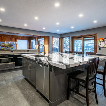 Kitchen - Grey & Bold