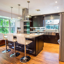 Bar/Entertaining Area