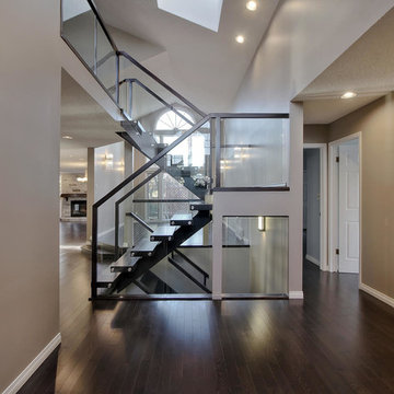 Perchless Mono Stringer with Glass Railing