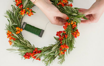 Make a Sophisticated Natural Wreath for Fall and Winter