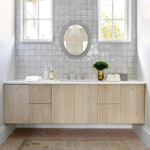 Bath vanity