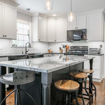 Black and White Kitchen