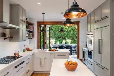 Kitchen - kitchen idea in San Francisco