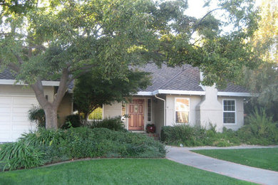 Example of a minimalist exterior home design in San Francisco