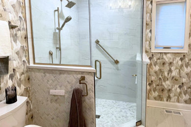 Inspiration for a rustic bathroom remodel in Chicago