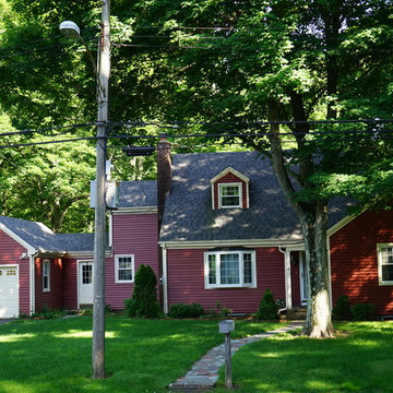 Royal Woodland Rustic Red Siding installed by Sidetex in Mount Carmel, Hamden CT