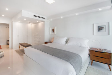 Bedroom photo in Miami