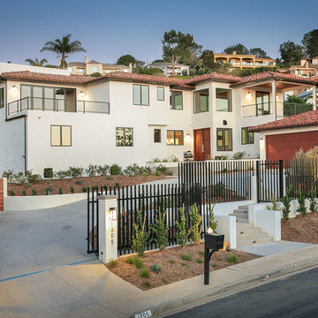 Spanish Contemporary Home - Luxurious Outdoor Living for Private Entertainment