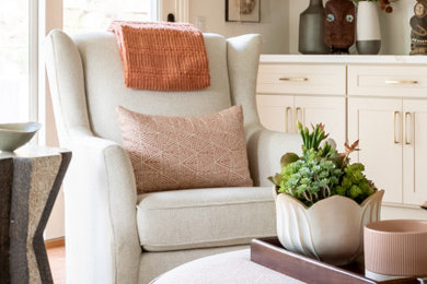 Example of a transitional living room design in Orange County