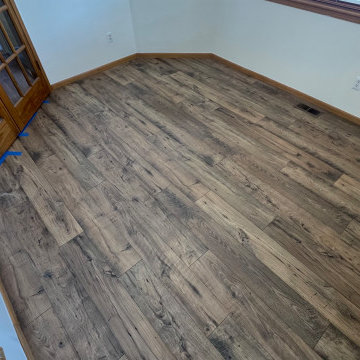 Laminate Chestnut Bedroom Flooring